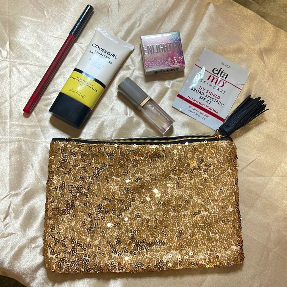 Glittery Gold IPSY Christmas Makeup Set